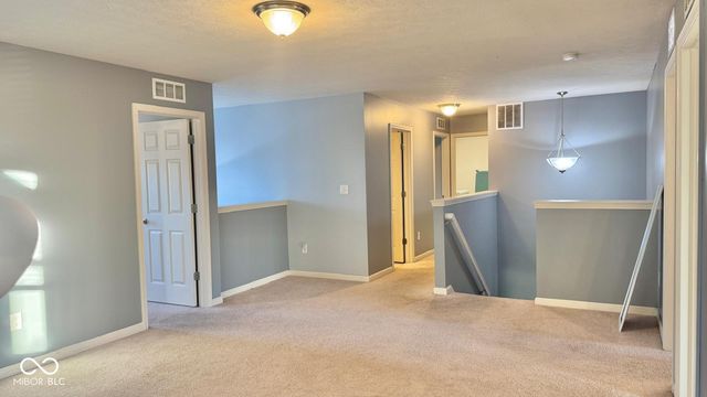 2125 Lakecrest Drive, Columbus, IN 47201