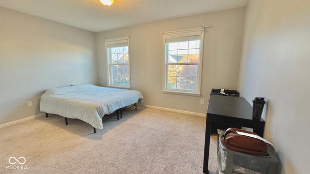 2125 Lakecrest Drive, Columbus, IN 47201