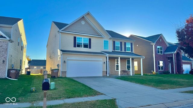 2125 Lakecrest Drive, Columbus, IN 47201