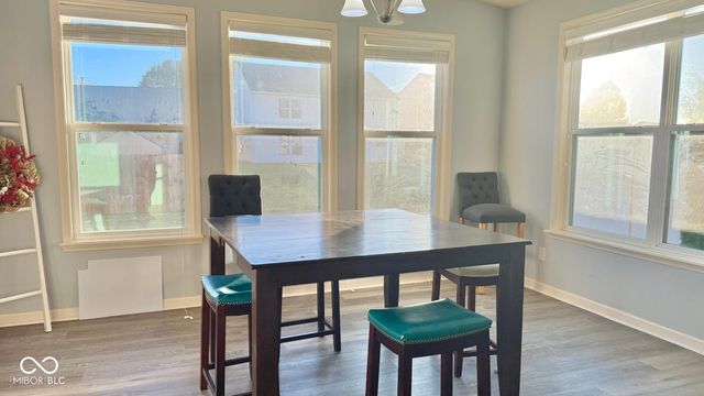 2125 Lakecrest Drive, Columbus, IN 47201