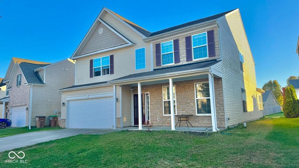 2125 Lakecrest Drive, Columbus, IN 47201