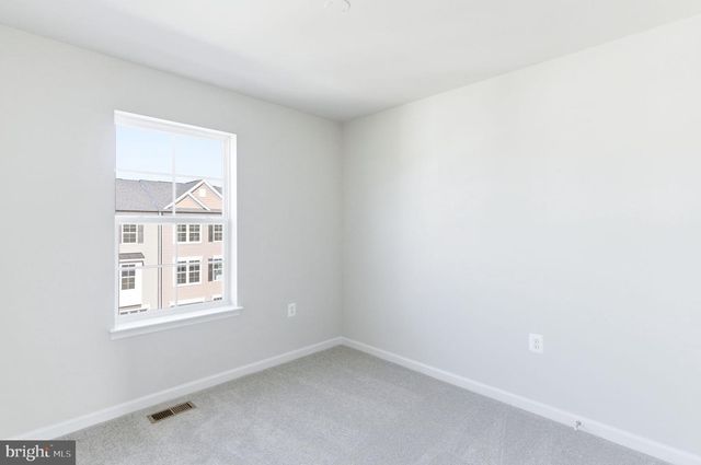 217 MONTEITH DR, Winchester, VA 22601