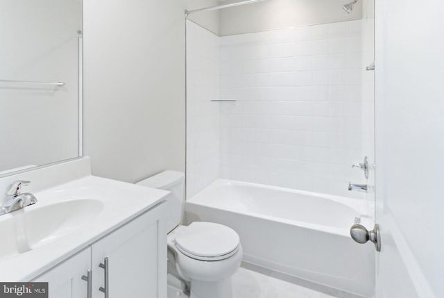 217 MONTEITH DR, Winchester, VA 22601