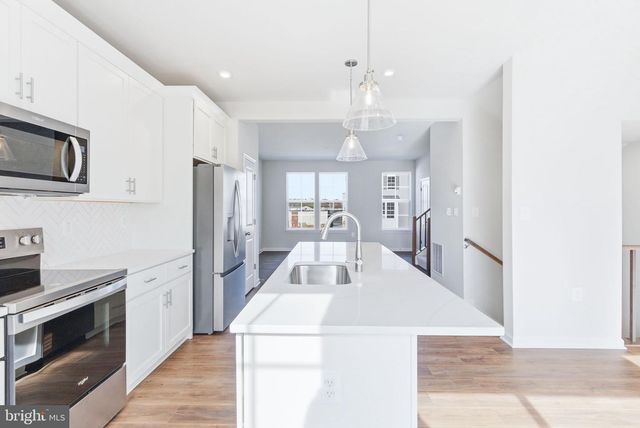 217 MONTEITH DR, Winchester, VA 22601