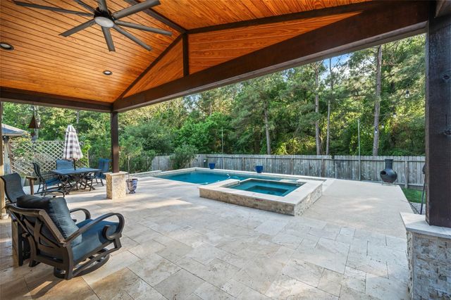 275 Capriccio Lane, Montgomery, TX 77316