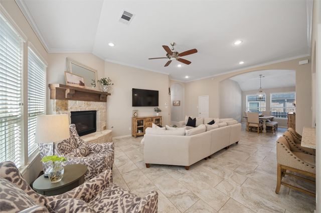 275 Capriccio Lane, Montgomery, TX 77316