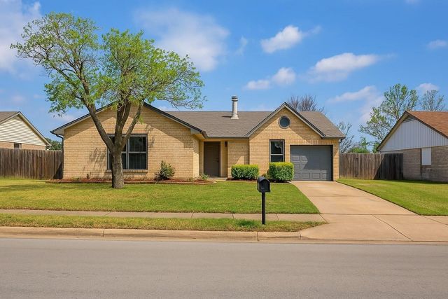 3825 Hackberry Lane, Bedford, TX 76021