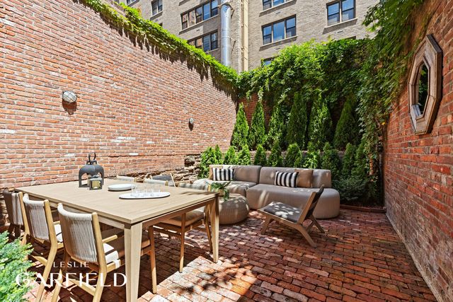 233 E 62ND Street, New York City, NY 10065