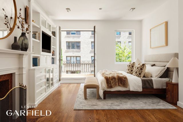 233 E 62ND Street, New York City, NY 10065