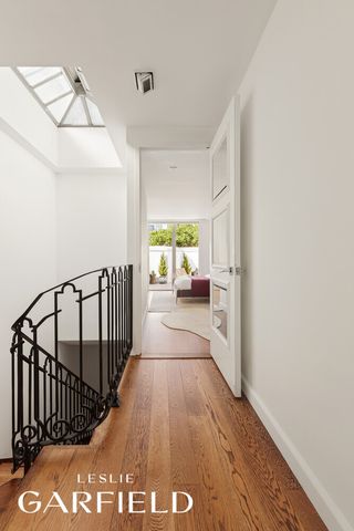 233 E 62ND Street, New York City, NY 10065