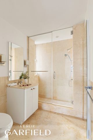 233 E 62ND Street, New York City, NY 10065