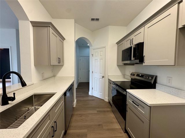 7109 YACHT BASIN AVENUE 418, Orlando, FL 32835
