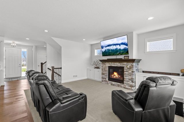 16860 Valley Road, Eden Prairie, MN 55347