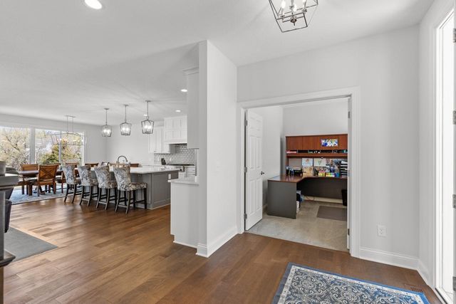 16860 Valley Road, Eden Prairie, MN 55347