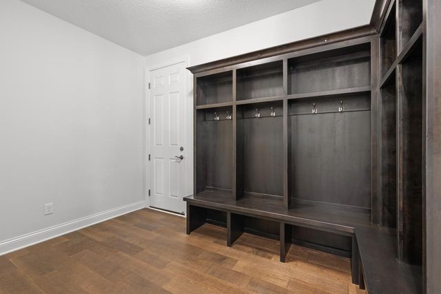 16860 Valley Road, Eden Prairie, MN 55347