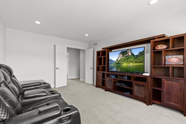 16860 Valley Road, Eden Prairie, MN 55347