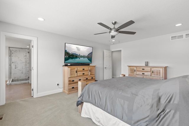 16860 Valley Road, Eden Prairie, MN 55347