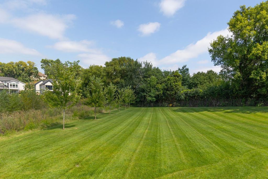 16860 Valley Road, Eden Prairie, MN 55347 — photo 3