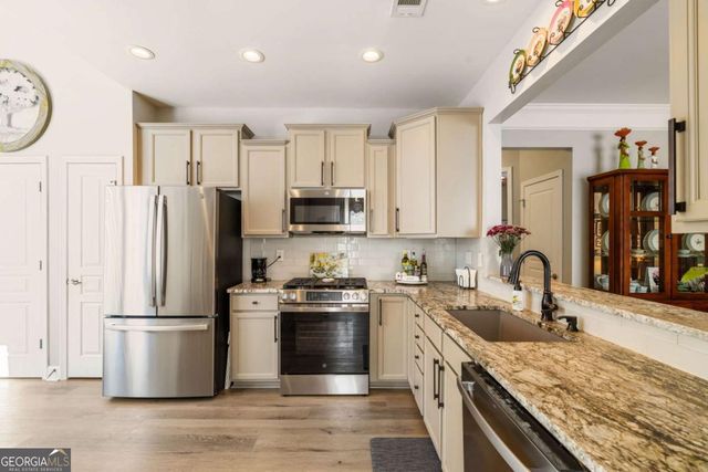 331 Sandy Springs Drive, Griffin, GA 30223