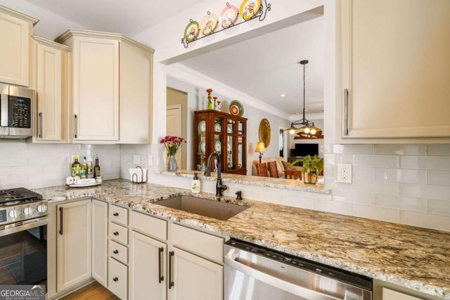 331 Sandy Springs Drive, Griffin, GA 30223