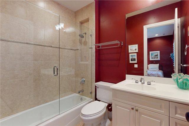 2815 Saint Barts Square, Vero Beach, FL 32967