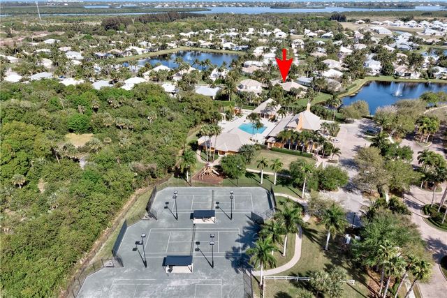 2815 Saint Barts Square, Vero Beach, FL 32967