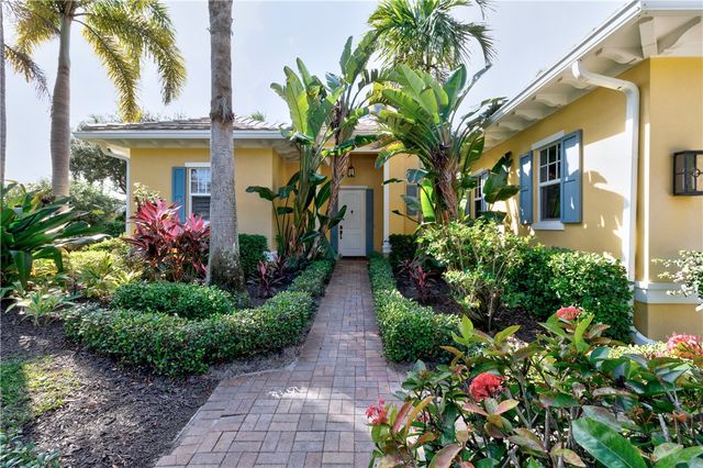 2815 Saint Barts Square, Vero Beach, FL 32967