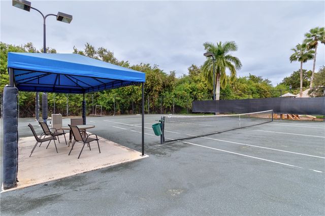 2815 Saint Barts Square, Vero Beach, FL 32967