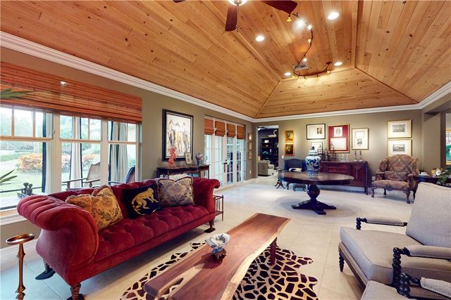 2815 Saint Barts Square, Vero Beach, FL 32967