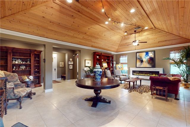 2815 Saint Barts Square, Vero Beach, FL 32967