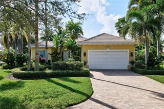 2815 Saint Barts Square, Vero Beach, FL 32967