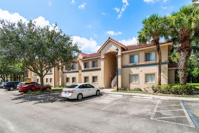 1161 GOLDEN LAKES Boulevard 1325, West Palm Beach, FL 33411