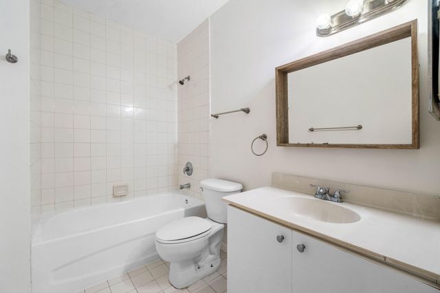 1161 GOLDEN LAKES Boulevard 1325, West Palm Beach, FL 33411