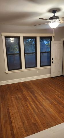 8361 S Bond Avenue 2, Chicago, IL 60617