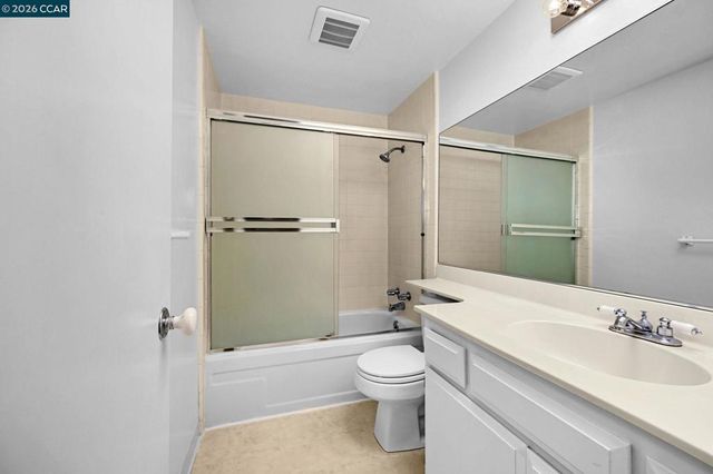 1952 Oak Grove Rd, Walnut Creek, CA 94598