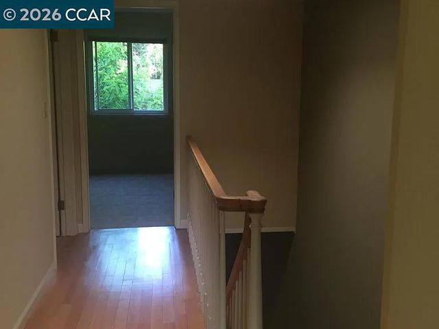 1952 Oak Grove Rd, Walnut Creek, CA 94598