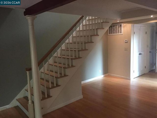 1952 Oak Grove Rd, Walnut Creek, CA 94598