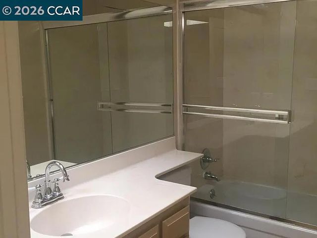 1952 Oak Grove Rd, Walnut Creek, CA 94598