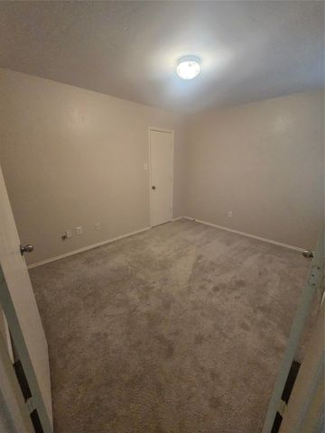 6622 Fairglen Drive, Arlington, TX 76002