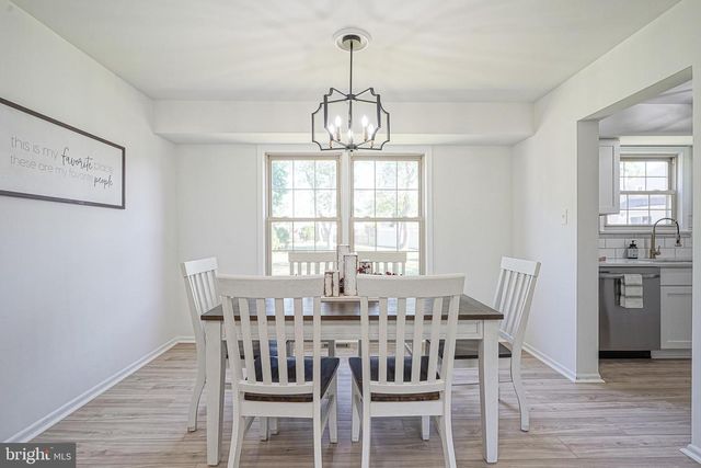 1779 CONGRESS DR, Blackwood, NJ 08012
