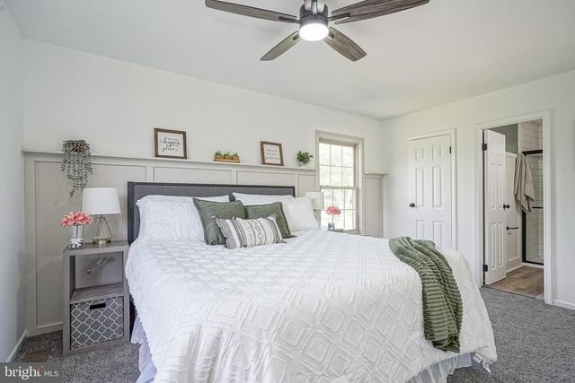 1779 CONGRESS DR, Blackwood, NJ 08012