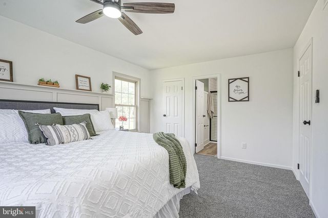 1779 CONGRESS DR, Blackwood, NJ 08012
