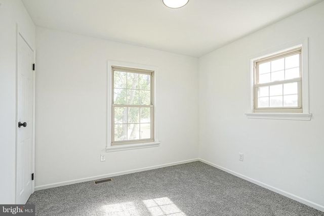 1779 CONGRESS DR, Blackwood, NJ 08012