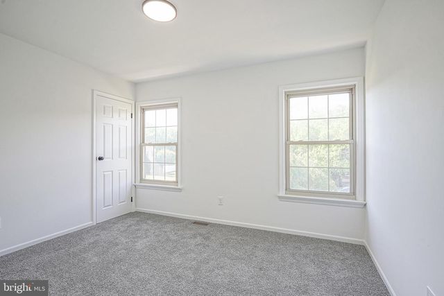 1779 CONGRESS DR, Blackwood, NJ 08012