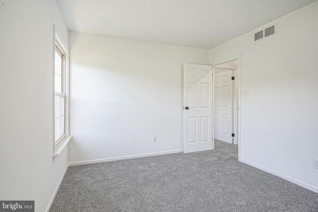 1779 CONGRESS DR, Blackwood, NJ 08012