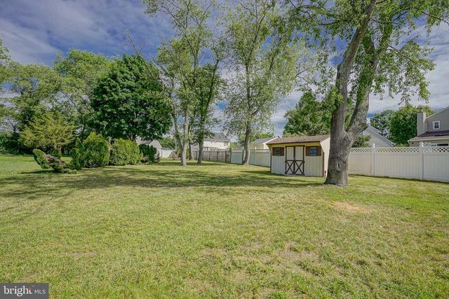 1779 CONGRESS DR, Blackwood, NJ 08012