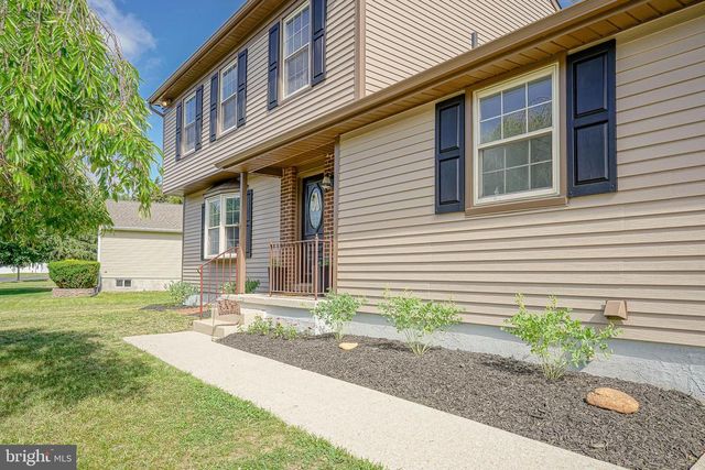 1779 CONGRESS DR, Blackwood, NJ 08012