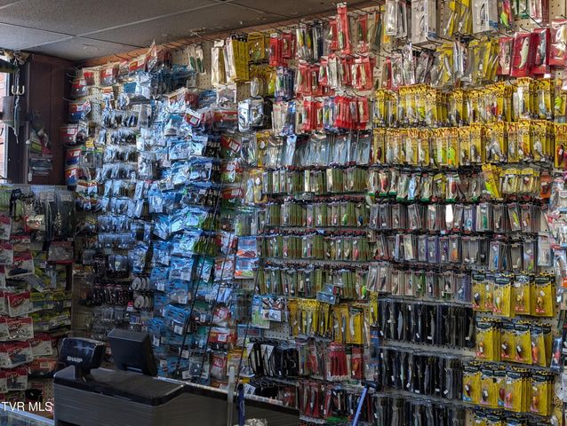 208 Town Square Street, Glade Spring, VA 24340