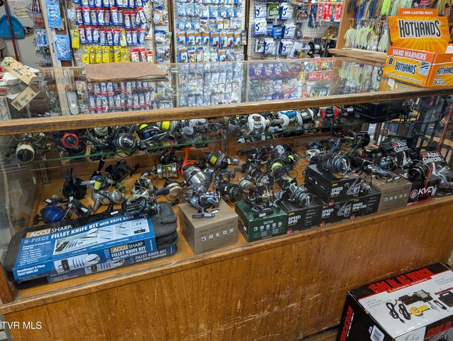 208 Town Square Street, Glade Spring, VA 24340