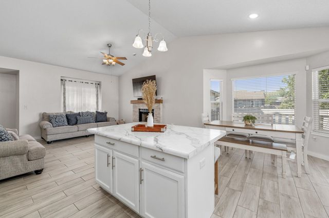 703 S Red Oaks Cir, Wichita, KS 67207